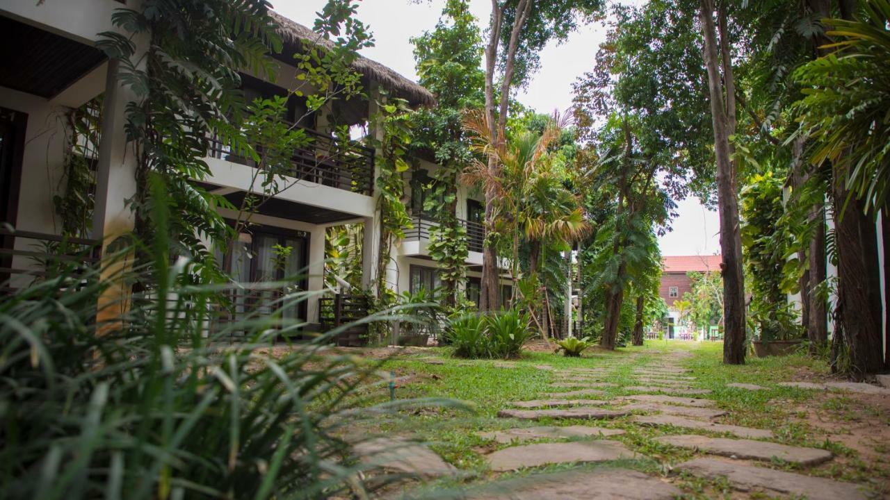 Rokkhak River Resort Siem Reap Buitenkant foto